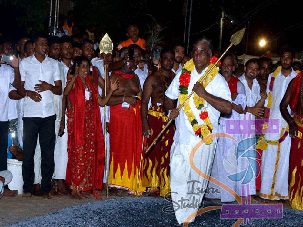 firewalking kataragama2018